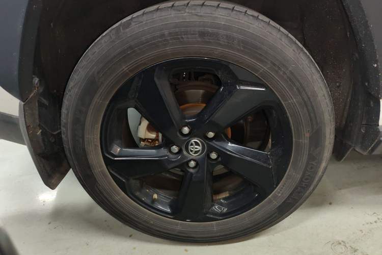 Used Toyota RAV4 2021 Dual-Engine 2.5L E-CVT Four-Wheel Drive Elite PLUS Edition Exterior 2