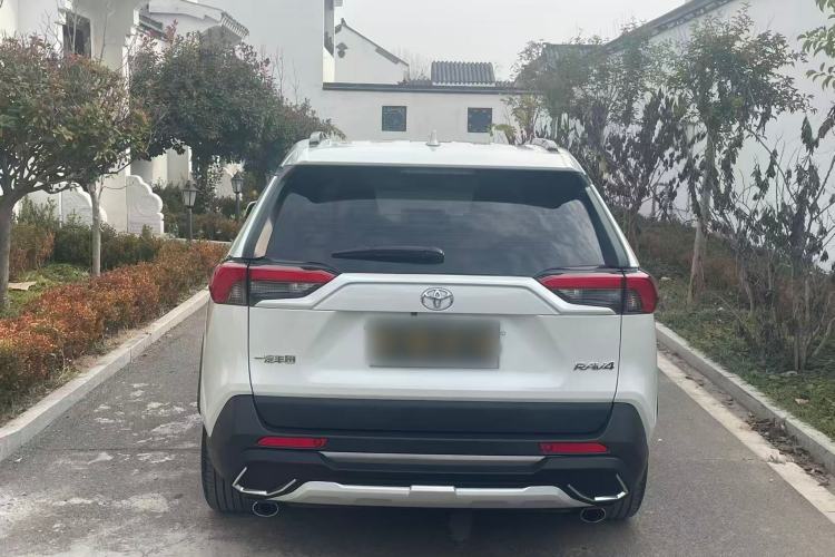 Used Toyota RAV4 2021 2.0L CVT Two-Wheel Drive Fashion PLUS Edition Exterior 2