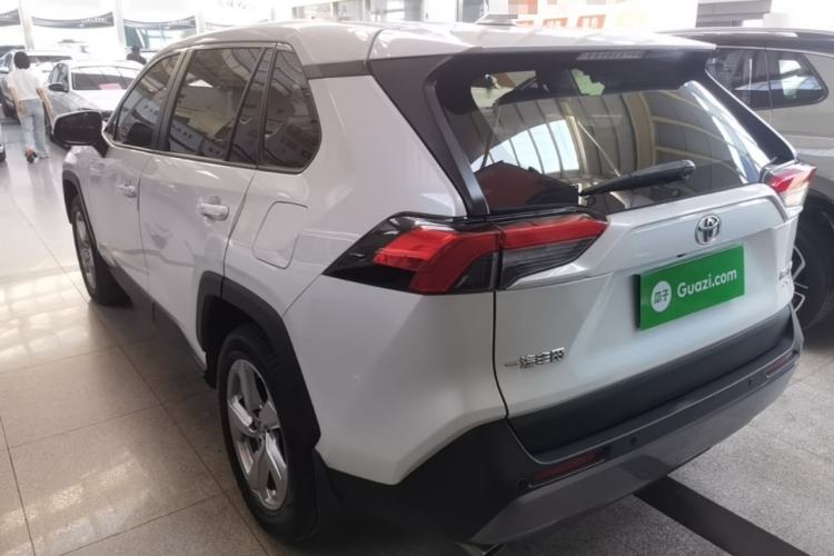 Used Toyota RAV4 2021 2.0L CVT 4x4 Trend Edition Exterior 2