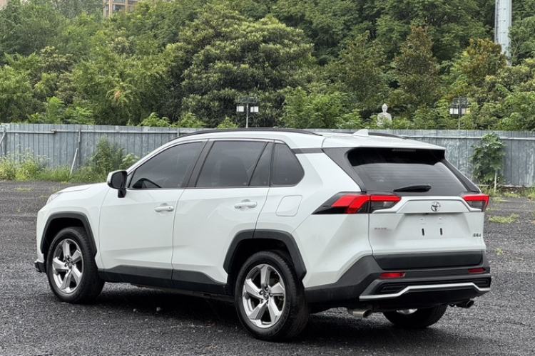 Used Toyota RAV4 2021 2.0L CVT Two-Wheel Drive Fashion Edition Exterior 3