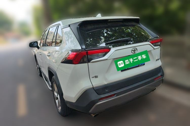 Used Toyota RAV4 2021 2.0L CVT Two-Wheel Drive Fashion PLUS Edition Exterior 3