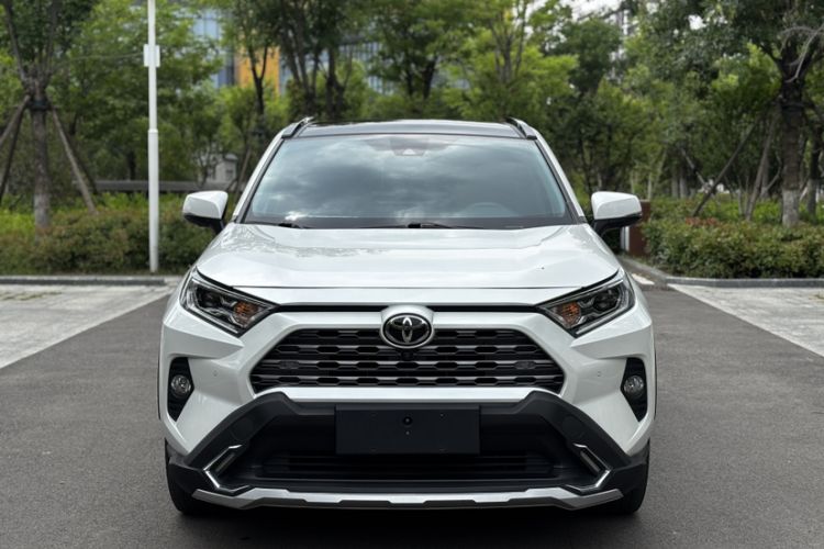 Used Toyota RAV4 2021 2.0L CVT Two-Wheel Drive Prestige Edition Exterior 3