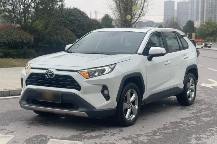 Used Toyota RAV4 2021 2.0L CVT Two-Wheel Drive Fashion PLUS Edition Exterior 3