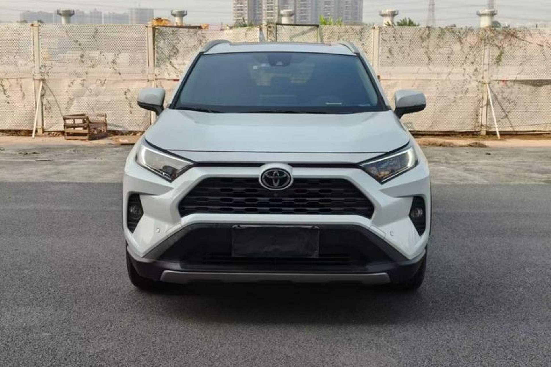Used Toyota RAV4 2021 2.0L CVT Two-Wheel Drive Fashion Edition Exterior 4