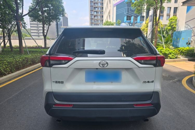 Used Toyota RAV4 2021 2.0L CVT Two-Wheel Drive Urban Edition Exterior 4