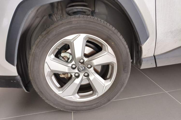 Used Toyota RAV4 2021 Dual-Engine 2.5L E-CVT Two-Wheel Drive Elite Edition Exterior 4