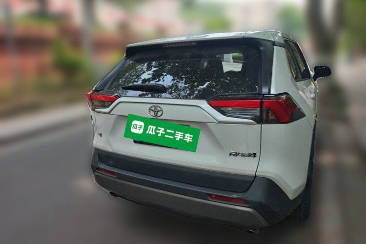 Used Toyota RAV4 2021 2.0L CVT Two-Wheel Drive Fashion PLUS Edition Exterior 4