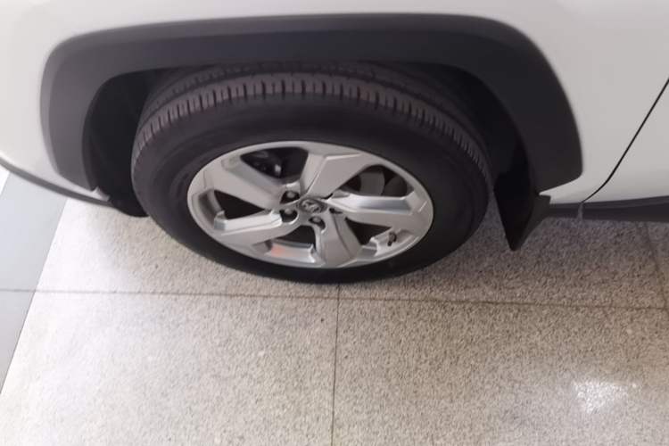 Used Toyota RAV4 2021 2.0L CVT 4x4 Trend Edition Exterior 4