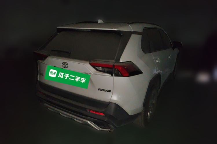 Used Toyota RAV4 2021 2.0L CVT Two-Wheel Drive Fashion PLUS Edition Exterior 5