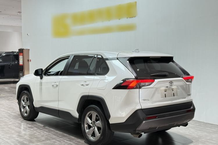 Used Toyota RAV4 2021 2.0L CVT Two-Wheel Drive Fashion PLUS Edition Exterior 5