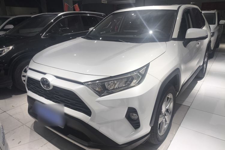 Used Toyota RAV4 2021 2.0L CVT Two-Wheel Drive Fashion Edition Exterior 5