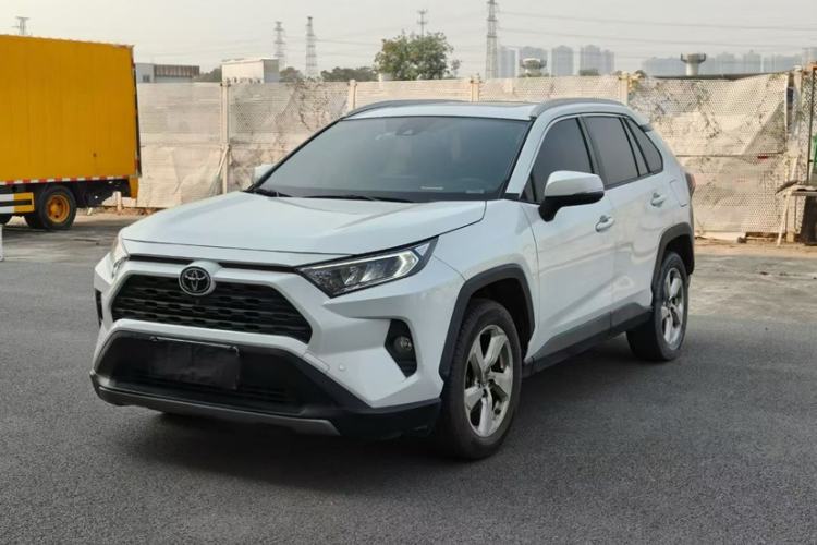 Used Toyota RAV4 2021 2.0L CVT Two-Wheel Drive Fashion Edition Exterior 6