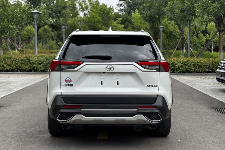 Used Toyota RAV4 2021 2.0L CVT Two-Wheel Drive Prestige Edition Exterior 6