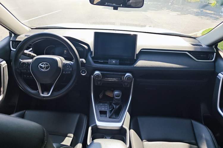 Used Toyota RAV4 2021 2.0L CVT 4x4 Trend Edition Exterior 8