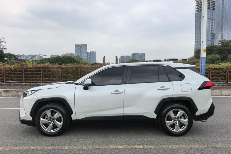 Used Toyota RAV4 2021 2.0L CVT 4x4 Style PLUS Edition Exterior 8