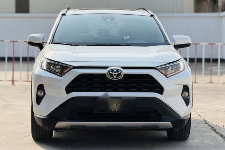 Used Toyota RAV4 2021 2.0L CVT Two-Wheel Drive Fashion PLUS Edition Exterior 8