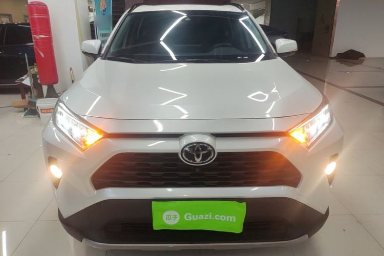 Used Toyota RAV4 2021 2.0L CVT Two-Wheel Drive Fashion PLUS Edition Front