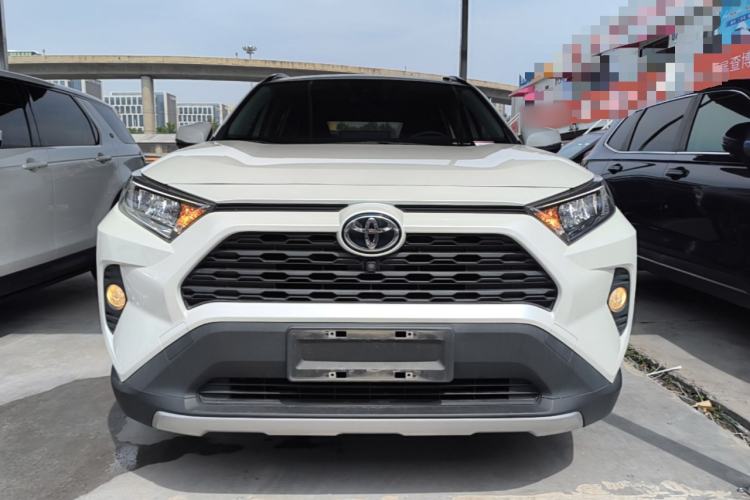 Used Toyota RAV4 2021 2.0L CVT Two-Wheel Drive Fashion PLUS Edition Front