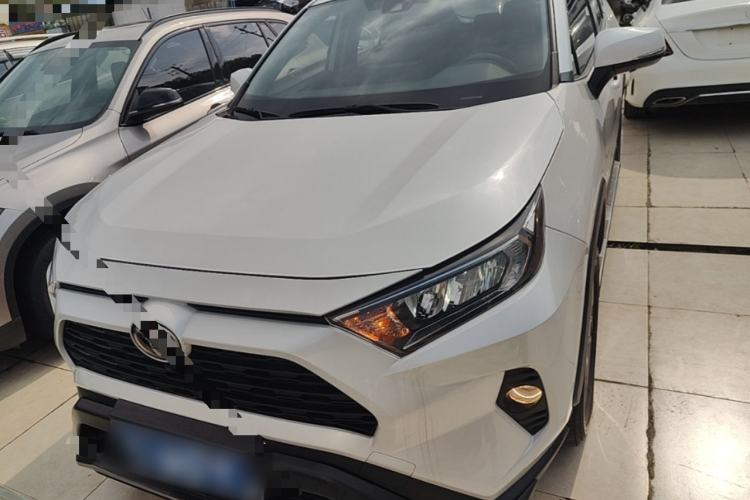 Used Toyota RAV4 2021 2.0L CVT Two-Wheel Drive Fashion PLUS Edition Front