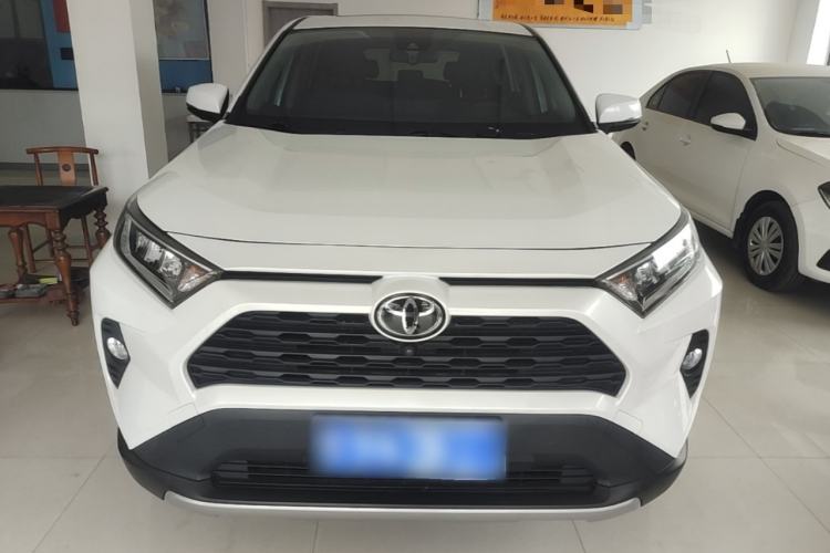Used Toyota RAV4 2021 2.0L CVT Two-Wheel Drive Fashion PLUS Edition Front