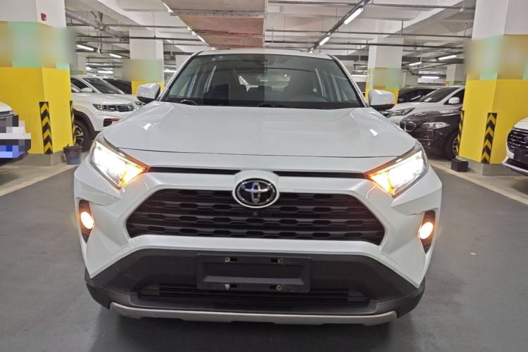 Used Toyota RAV4 2021 2.0L CVT Two-Wheel Drive Fashion Edition Front