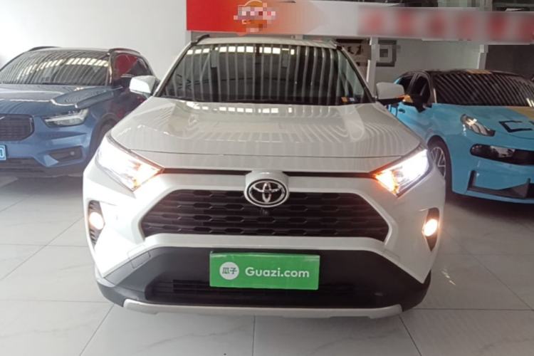 Used Toyota RAV4 2021 2.0L CVT Two-Wheel Drive Fashion Edition Front
