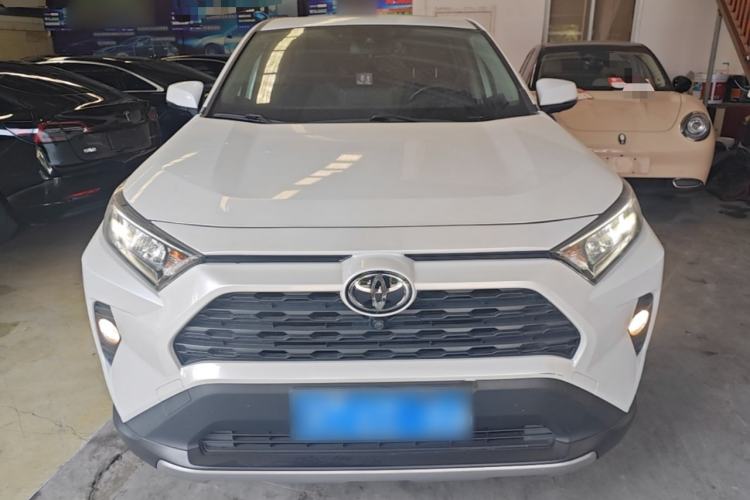 Used Toyota RAV4 2021 2.0L CVT Two-Wheel Drive Fashion PLUS Edition Front