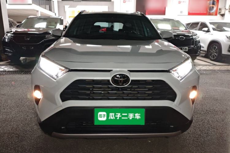 Used Toyota RAV4 2021 2.0L CVT Two-Wheel Drive Fashion Edition Front