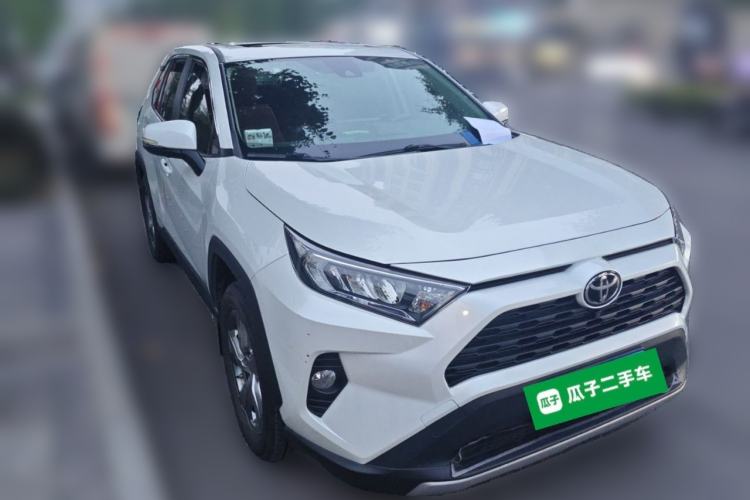 Used Toyota RAV4 2021 2.0L CVT Two-Wheel Drive Fashion PLUS Edition Front Right 45 Deg