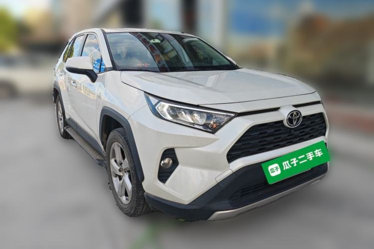 Used Toyota RAV4 2021 2.0L CVT Two-Wheel Drive Fashion PLUS Edition Front Right 45 Deg