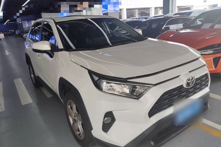 Used Toyota RAV4 2021 2.0L CVT 4x4 Trend Edition Front Right 45 Deg