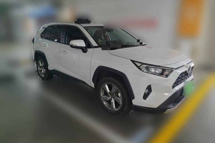 Used Toyota RAV4 2021 2.0L CVT Two-Wheel Drive Fashion PLUS Edition Front Right 45 Deg