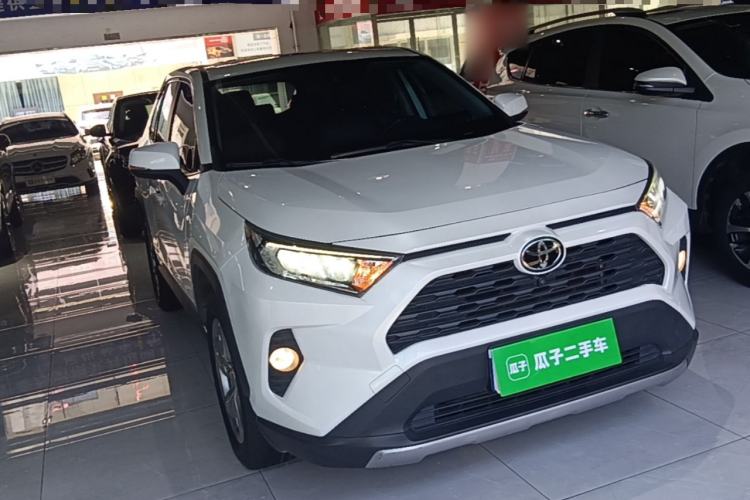 Used Toyota RAV4 2021 2.0L CVT Two-Wheel Drive Fashion PLUS Edition Front Right 45 Deg