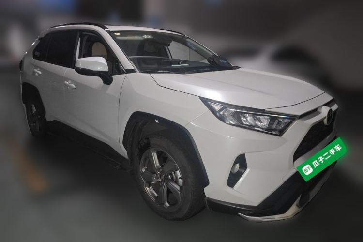 Used Toyota RAV4 2021 2.0L CVT Two-Wheel Drive Fashion PLUS Edition Front Right 45 Deg