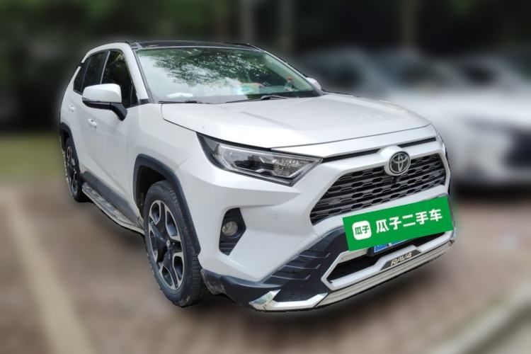 Used Toyota RAV4 2021 2.0L CVT Two-Wheel Drive Prestige Edition Front Right 45 Deg