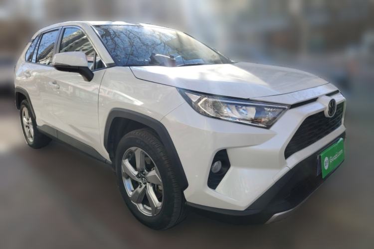 Used Toyota RAV4 2021 2.0L CVT Two-Wheel Drive Fashion PLUS Edition Front Right 45 Deg