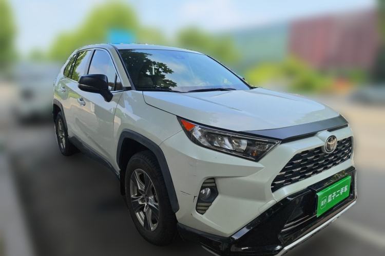 Used Toyota RAV4 2021 2.0L CVT Two-Wheel Drive Urban Edition Front Right 45 Deg