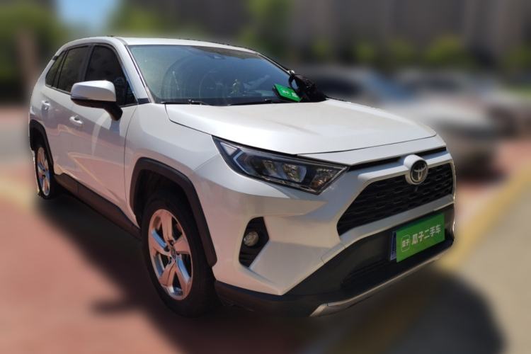 Used Toyota RAV4 2021 2.0L CVT Two-Wheel Drive Fashion PLUS Edition Front Right 45 Deg