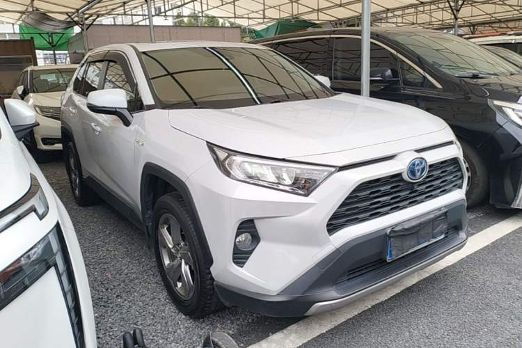 Used Toyota RAV4 2021 Revised Version Dual-Motor Hybrid 2.5L E-CVT Two-Wheel Drive Elite Edition Front Right 45 Deg
