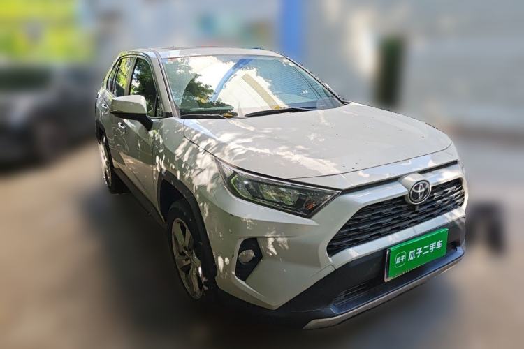Used Toyota RAV4 2021 2.0L CVT Two-Wheel Drive Fashion PLUS Edition Front Right 45 Deg