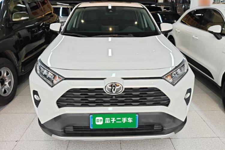Used Toyota RAV4 2021 2.0L CVT Two-Wheel Drive Fashion Edition Front