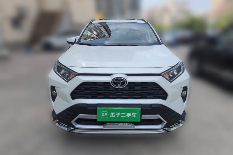 Used Toyota RAV4 2021 2.0L CVT Two-Wheel Drive Fashion Edition Front