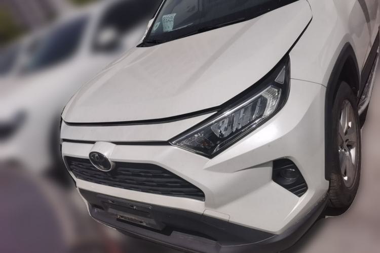 Used Toyota RAV4 2021 2.0L CVT Two-Wheel Drive Fashion PLUS Edition Front
