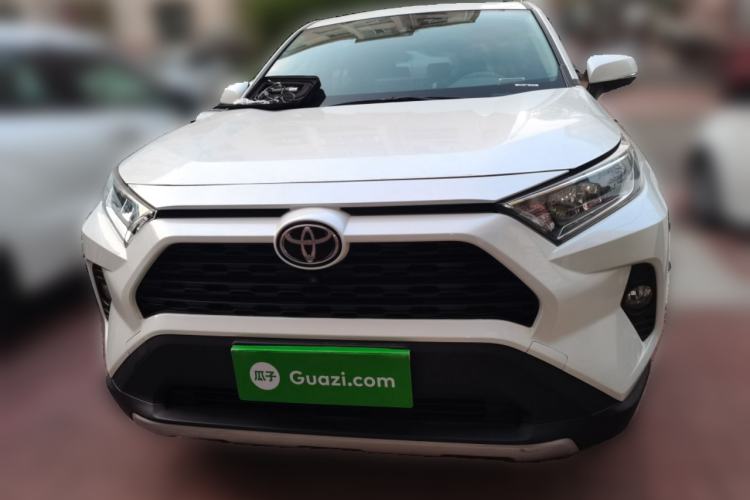 Used Toyota RAV4 2021 2.0L CVT Two-Wheel Drive Fashion Edition Front
