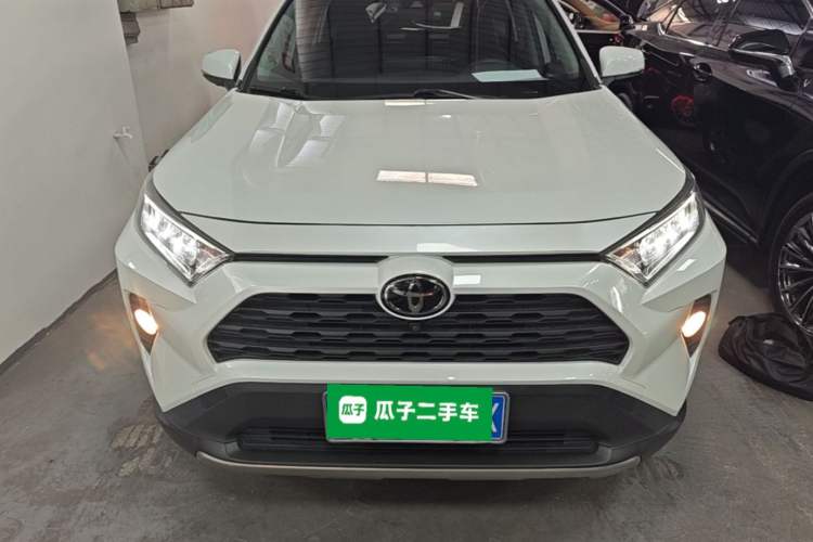 Used Toyota RAV4 2021 2.0L CVT Two-Wheel Drive Fashion PLUS Edition Front