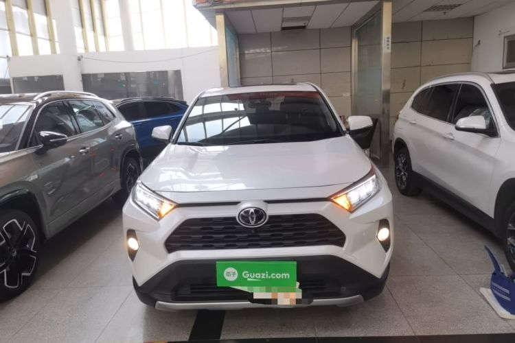 Used Toyota RAV4 2021 2.0L CVT 4x4 Trend Edition Front