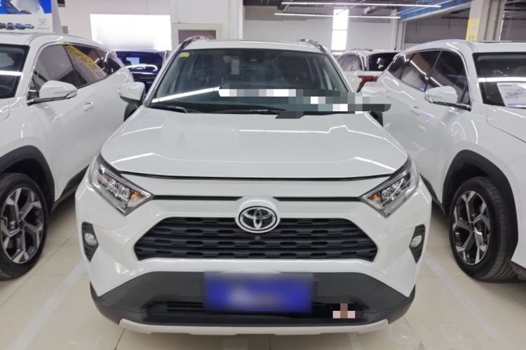 Used Toyota RAV4 2021 2.0L CVT Two-Wheel Drive Fashion PLUS Edition Front