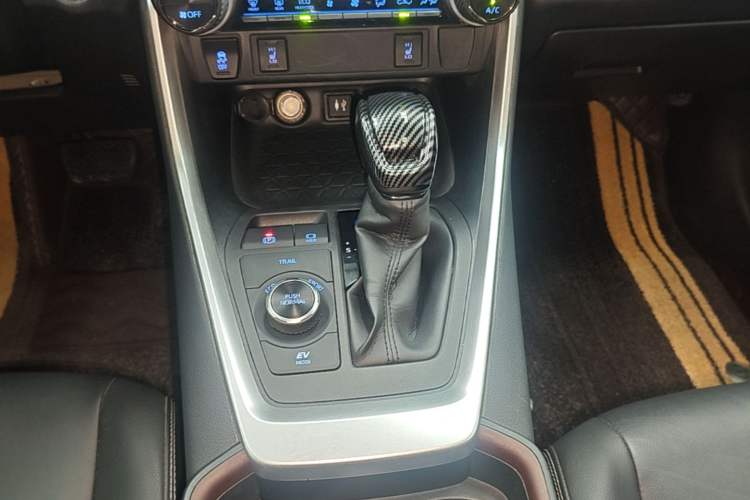 Used Toyota RAV4 2021 Dual-Engine 2.5L E-CVT Four-Wheel Drive Elite PLUS Edition Gear Lever