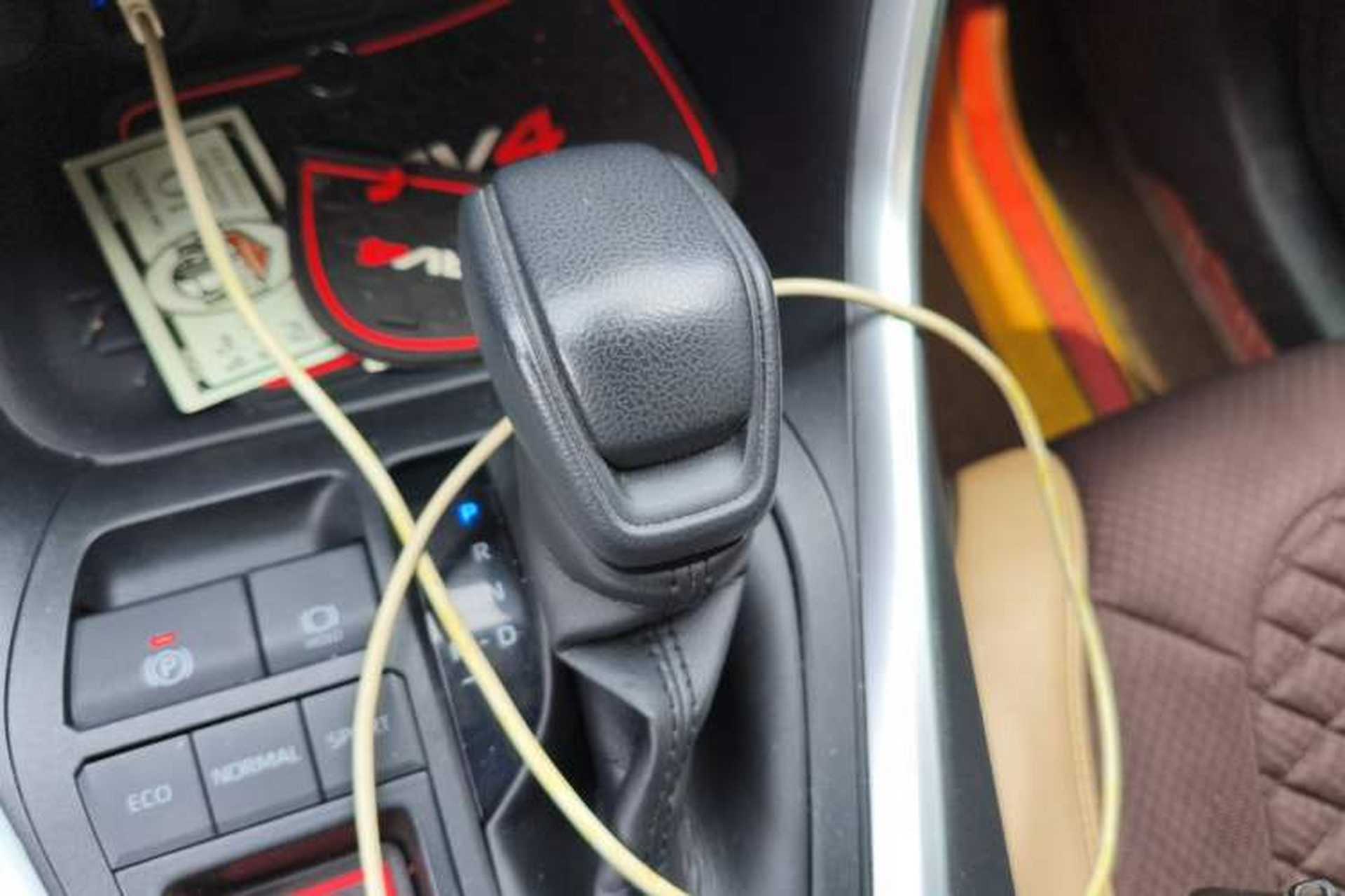 Used Toyota RAV4 2021 2.0L CVT Two-Wheel Drive Urban Edition Gear Lever