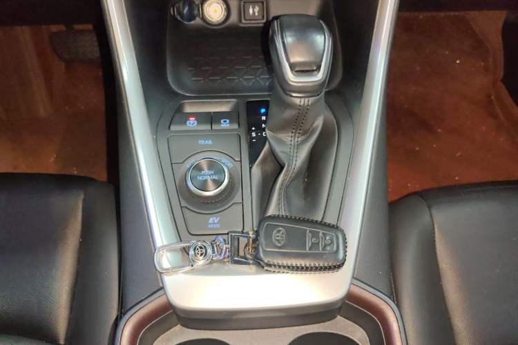 Used Toyota RAV4 2021 Dual-Engine 2.5L E-CVT Four-Wheel Drive Elite PLUS Edition Gear Lever
